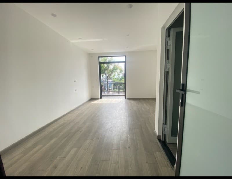 Nhà 3 tầng 132m² mặt tiền 6m Trường Sơn, Cẩm Lệ — gần trường học, tiềm năng kinh doanh, mặt tiền đường lớn, đường 30m