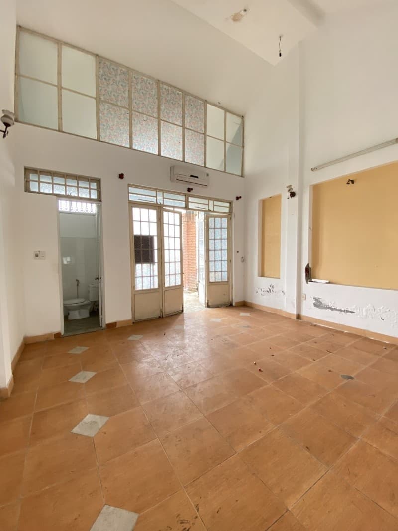 Nhà 3 tầng 127.8m² mặt tiền 5m Hai Bà Trưng Cẩm Phô, Hội An — gần chợ, gần trường học, tiềm năng kinh doanh, mặt tiền đường lớn