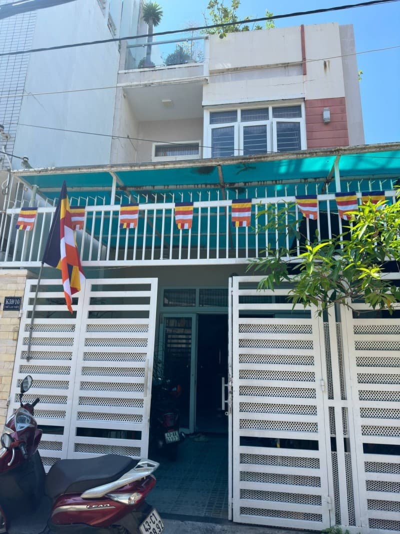 Nhà 2 tầng 104m² mặt tiền 5.2m Chế Lan Viên, Ngũ Hành Sơn — gần biển, mặt tiền đường lớn, ô tô đỗ cửa