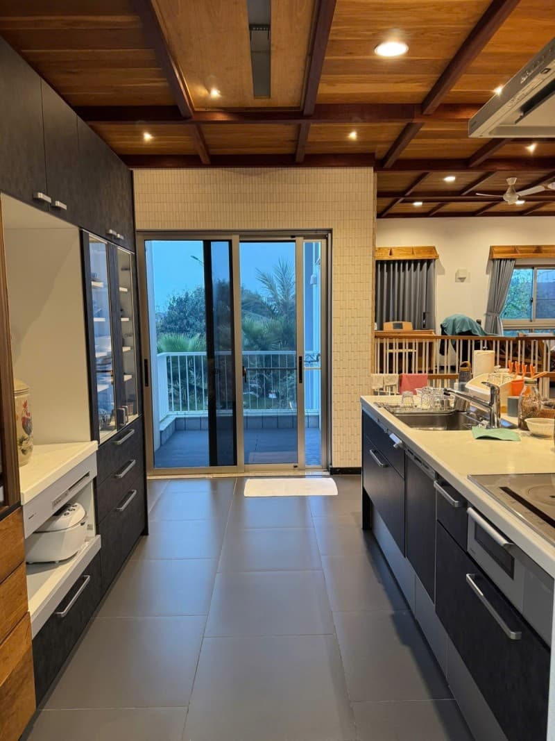 Nhà 3 tầng 800m² mặt tiền 40m Vũ Văn Cẩn, Ngũ Hành Sơn — gần trường học, mặt tiền đường lớn, đường 10m, ô tô đỗ cửa