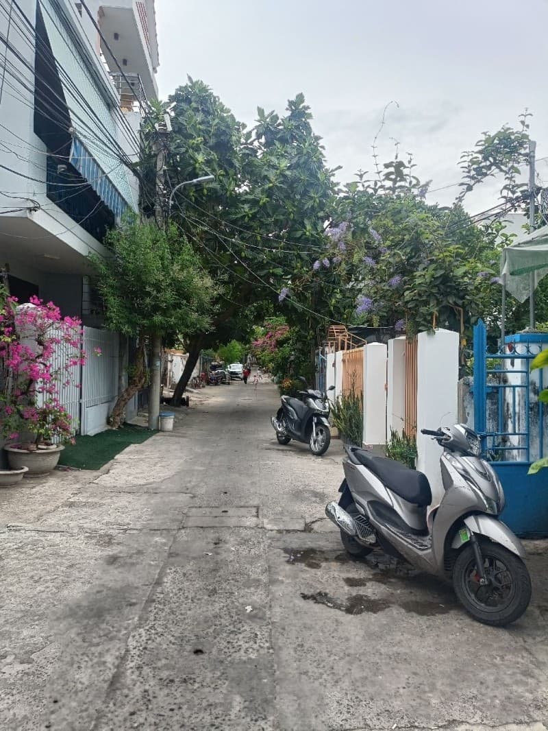 Nhà cấp 4 106m² mặt tiền 6m Nguyễn Văn Thoại, Ngũ Hành Sơn — mặt tiền đường lớn, ô tô đỗ cửa, tiềm năng tăng giá