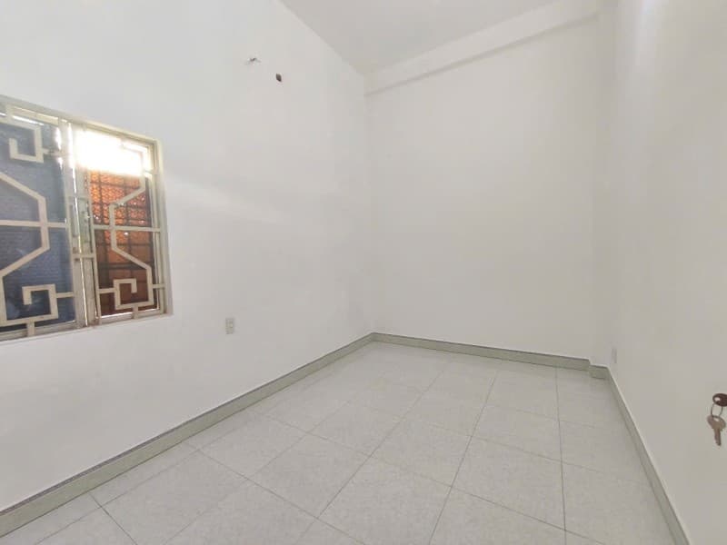 Nhà 2 tầng 67.5m² mặt tiền 4.5m Lê Văn Hiến, Ngũ Hành Sơn — tiềm năng kinh doanh, mặt tiền đường lớn, đường 33m, ô tô đỗ cửa