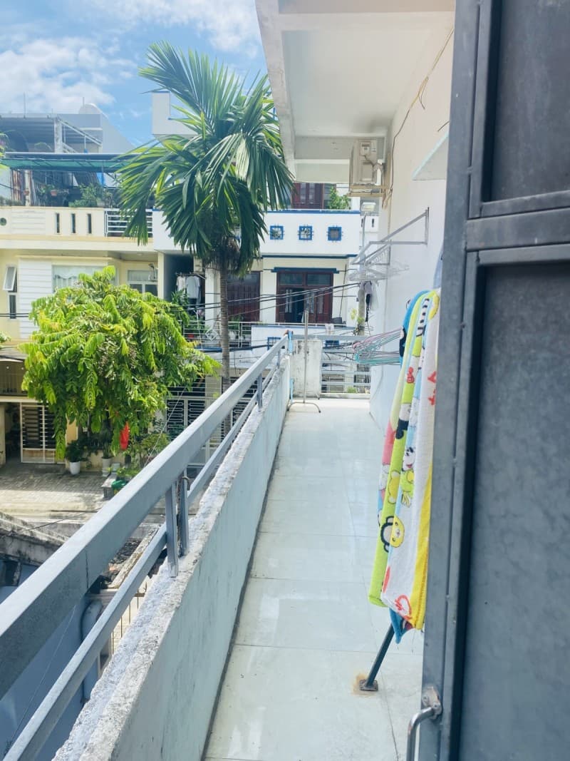 Nhà 3 tầng 108m² mặt tiền 5.7m Dương Tụ Quán, Sơn Trà — gần biển, tiềm năng kinh doanh, tiềm năng tăng giá, có dòng tiền