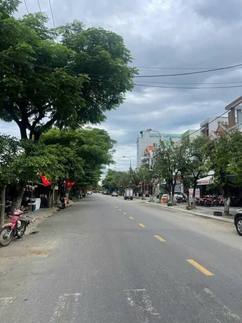 Nhà 7000m² (70x100) Hòa Sơn Hòa Vang