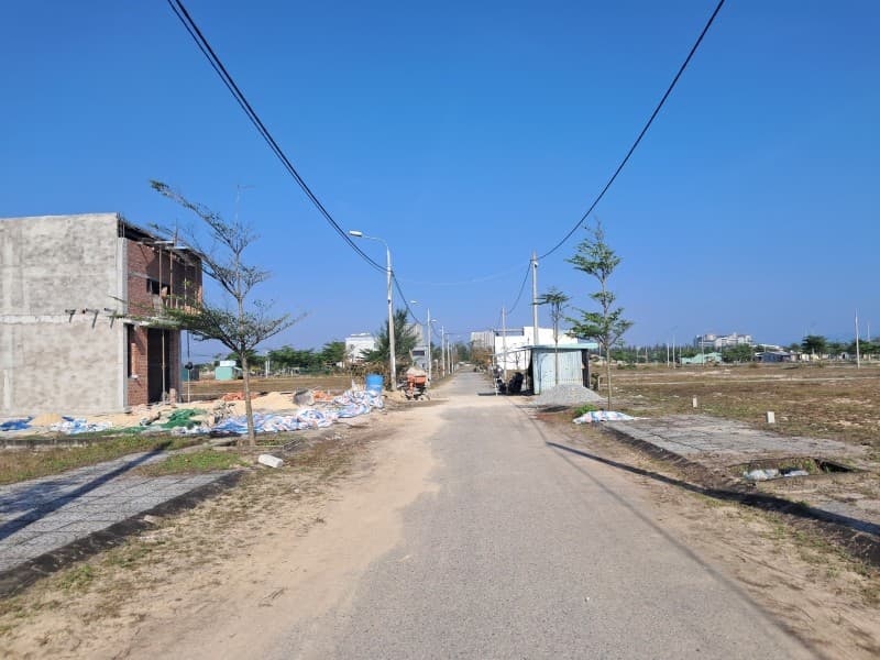 Đất 110m² mặt tiền 5m Điện Dương, Điện Bàn — gần chợ, gần trường học, mặt tiền đường lớn, tiềm năng tăng giá