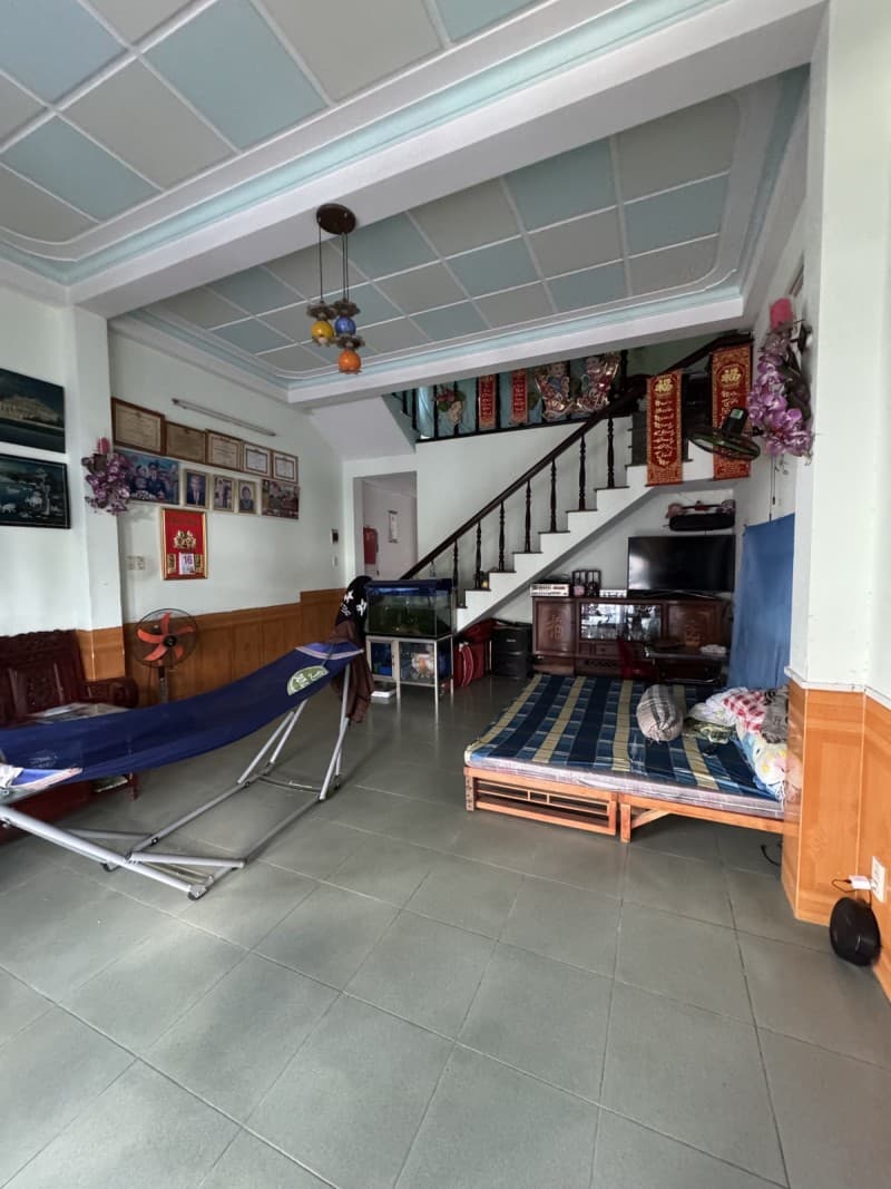 Nhà 2 tầng 70m² mặt tiền 5m Phạm Tu, Sơn Trà — gần biển, tiềm năng kinh doanh, mặt tiền đường lớn, ô tô đỗ cửa