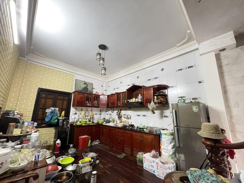 Nhà 4 tầng 39m² mặt tiền 3.8m Đường 2 Tháng 9, Hải Châu — tiềm năng kinh doanh, mặt tiền đường lớn, ô tô đỗ cửa, tiềm năng tăng giá