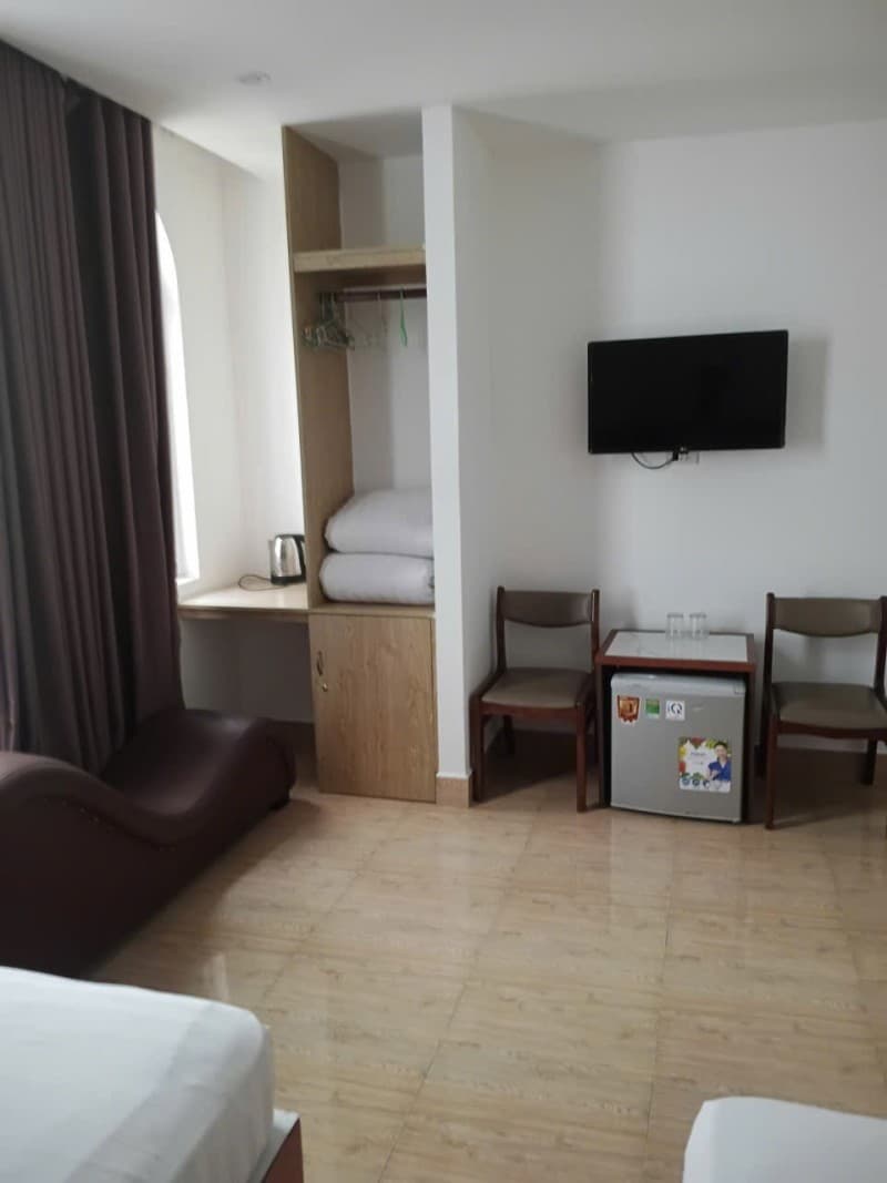 Nhà 4 tầng 80m² mặt tiền 5m An Thượng 1, Ngũ Hành Sơn — gần biển, tiềm năng kinh doanh, mặt tiền đường lớn, ô tô đỗ cửa