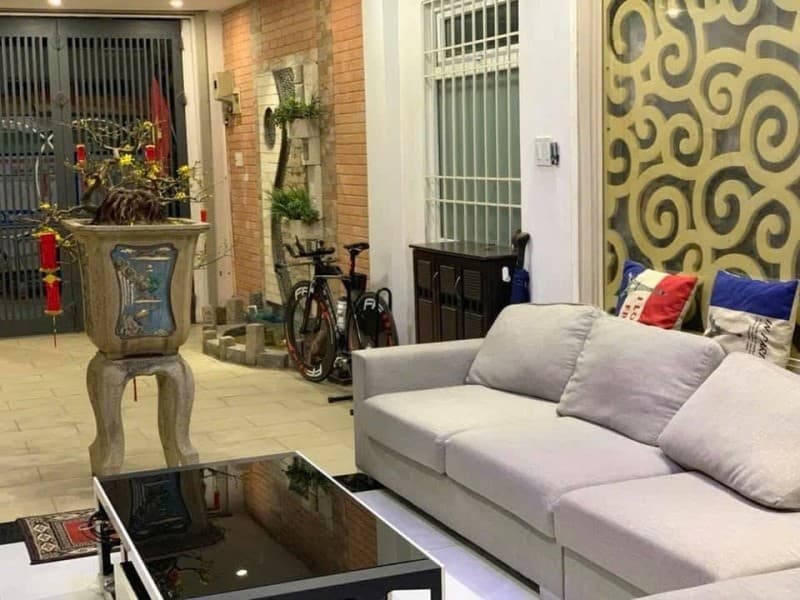 Nhà 4 tầng 80m² mặt tiền 5.3m Trần Bình Trọng, Hải Châu — gần chợ, tiềm năng kinh doanh, ô tô đỗ cửa