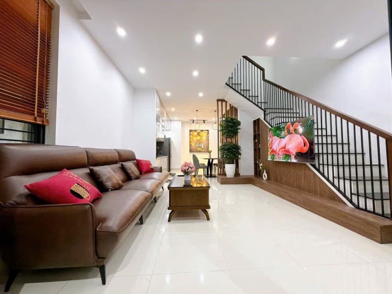 Nhà 3 tầng 55m² mặt tiền 5m Hoàng Diệu, Hải Châu — tiềm năng kinh doanh, ô tô đỗ cửa, có dòng tiền