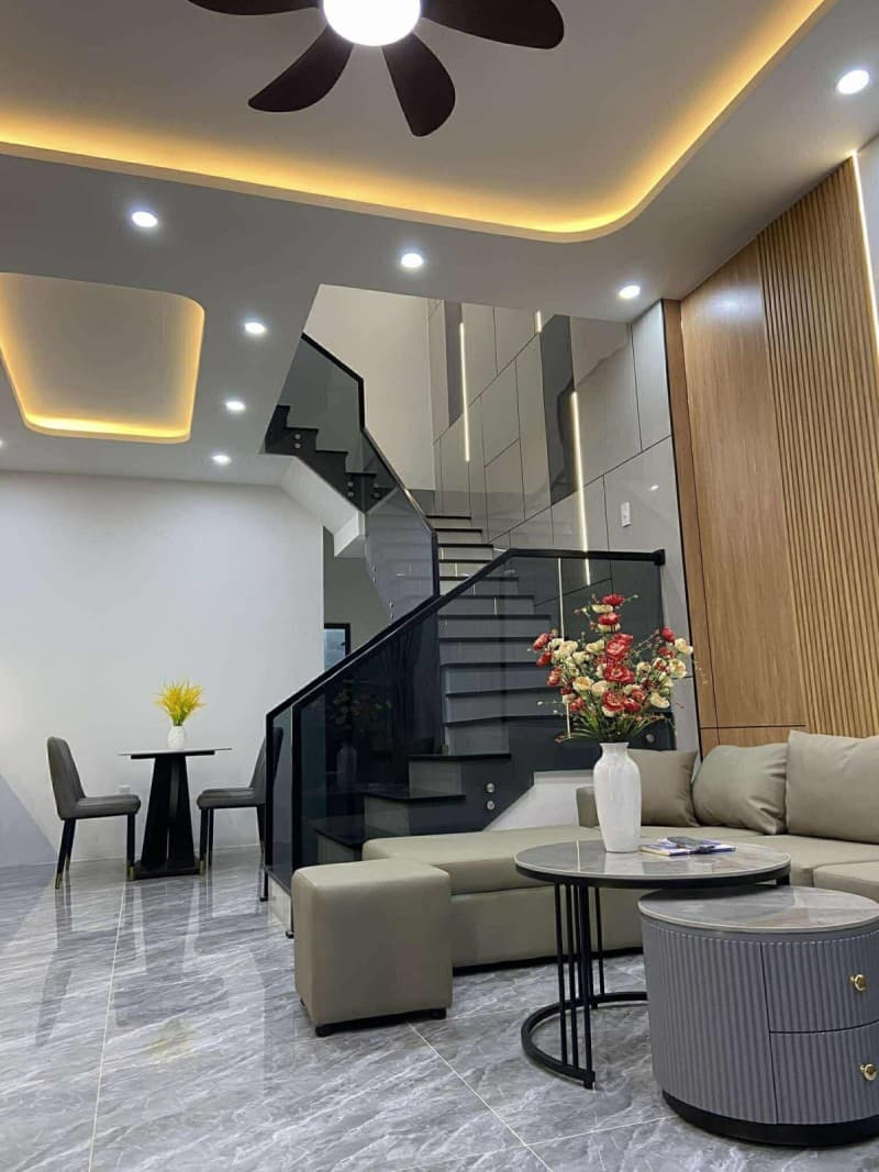 Nhà 70m² (4.7x14.9) mặt tiền Mẹ Suốt Hải Châu — ô tô tận nơi