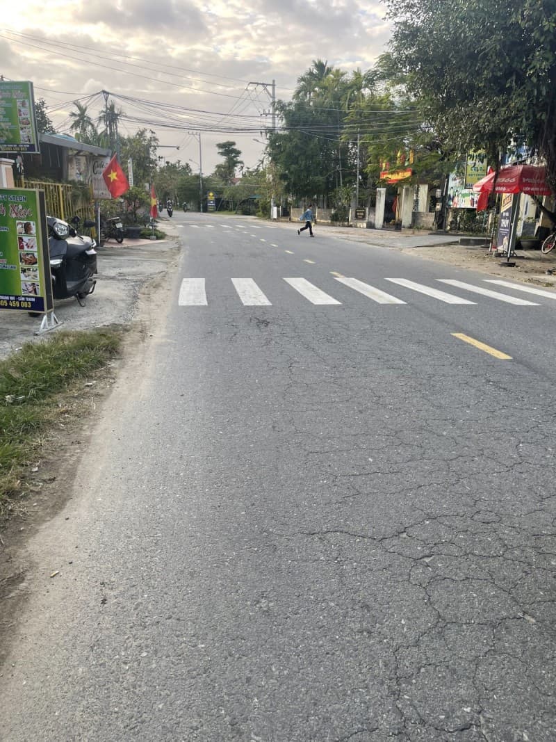 Đất 142.4m² mặt tiền 5.2m Trần Nhân Tông, Hội An — gần biển, gần trường học, tiềm năng kinh doanh, mặt tiền đường lớn