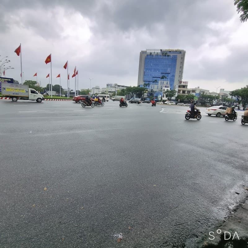 Nhà 3 tầng 69m² mặt tiền 4.3m Lê Đình Lý, Hải Châu — gần biển, tiềm năng kinh doanh, đường 15m