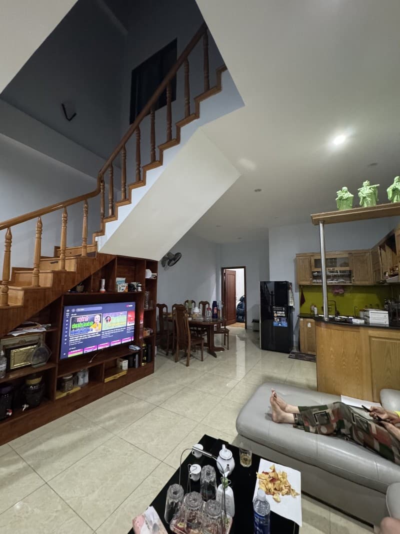 Nhà 2 tầng 90m² mặt tiền 5m Dương Tử Giang, Ngũ Hành Sơn — gần biển, gần trường học, tiềm năng kinh doanh, mặt tiền đường lớn