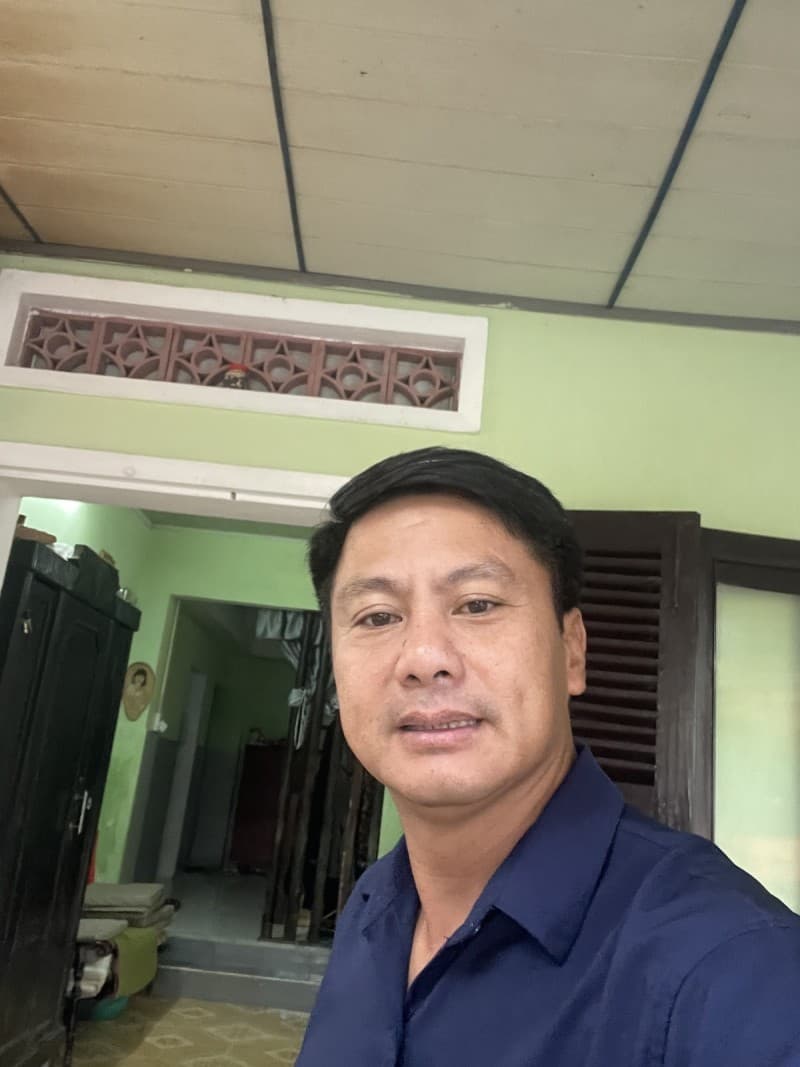 Nhà cấp 4 155m² mặt tiền 9.3m Đường 18 Tháng 8 Cẩm Phô, Hội An — gần chợ, gần trường học, gần bệnh viện, tiềm năng kinh doanh