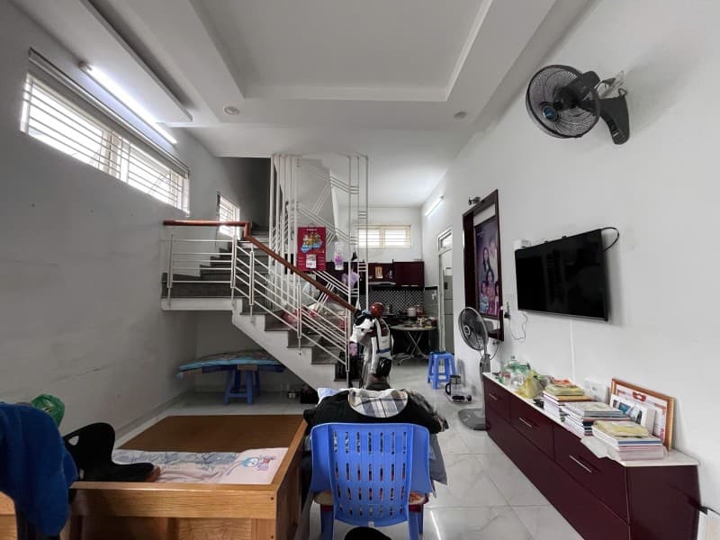 Nhà 5 tầng 44m² mặt tiền 2.5m Lê Đình Thám, Hải Châu — gần chợ, ô tô đỗ cửa, tiềm năng tăng giá