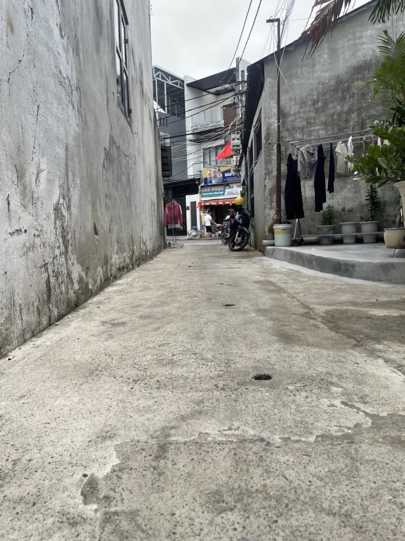 Nhà cấp 4 157m² mặt tiền 6.3m Hoàng Văn Thái, Liên Chiểu — gần trường học, ô tô đỗ cửa, tiềm năng tăng giá, có dòng tiền