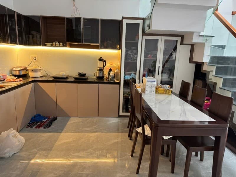 Nhà 2 tầng 100m² mặt tiền 5m Đào Nghiễm, Liên Chiểu — gần chợ, gần trường học, tiềm năng kinh doanh, mặt tiền đường lớn