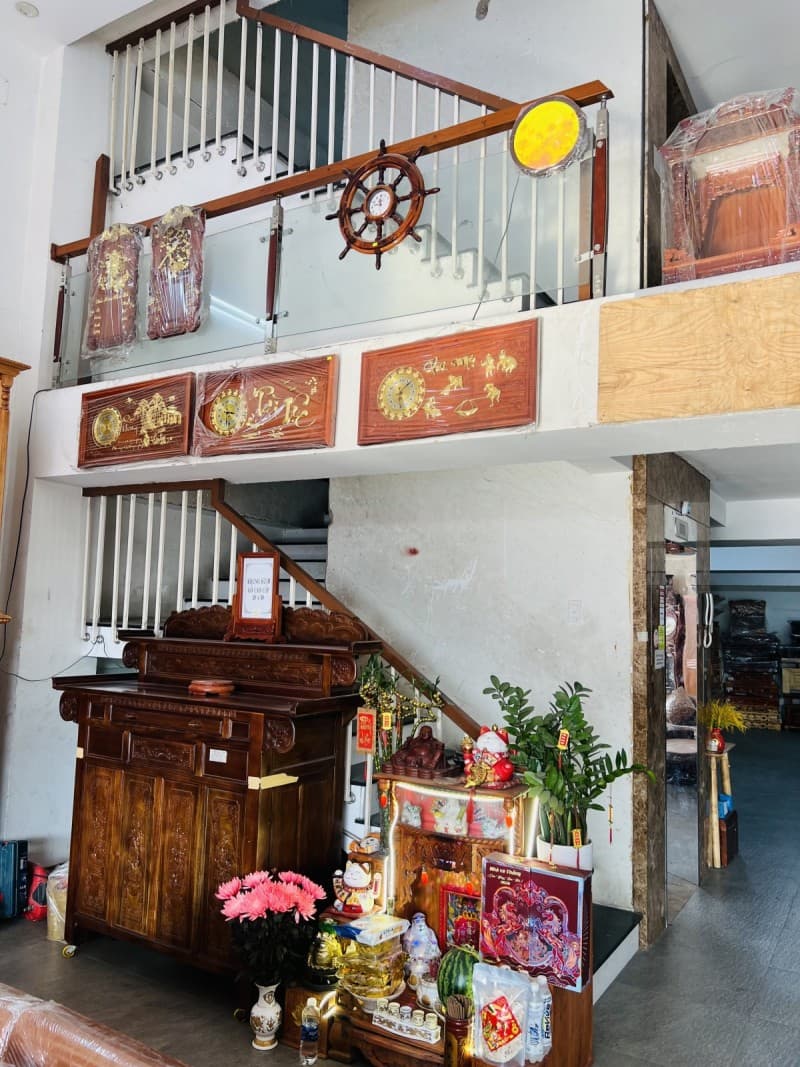 Nhà 5 tầng 176m² mặt tiền 9.5m Nguyễn Lương Bằng, Liên Chiểu — gần chợ, tiềm năng kinh doanh, mặt tiền đường lớn, ô tô đỗ cửa