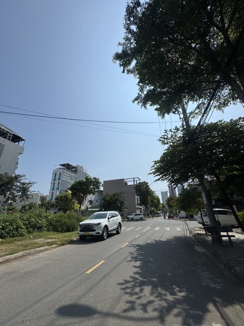 Nhà 2 tầng 90m² mặt tiền 5m Lê Văn Thứ (K24 Nguyễn Đình), Sơn Trà — gần biển, tiềm năng kinh doanh, có dòng tiền