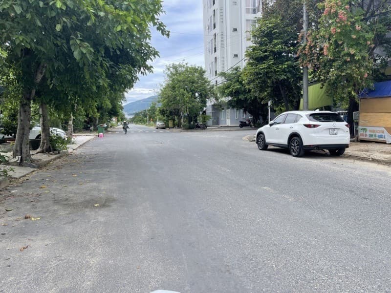 Nhà 2 tầng 101m² mặt tiền 6m Chính Hữu, Sơn Trà — gần biển, mặt tiền đường lớn, đường 10.5m, khai thác du lịch