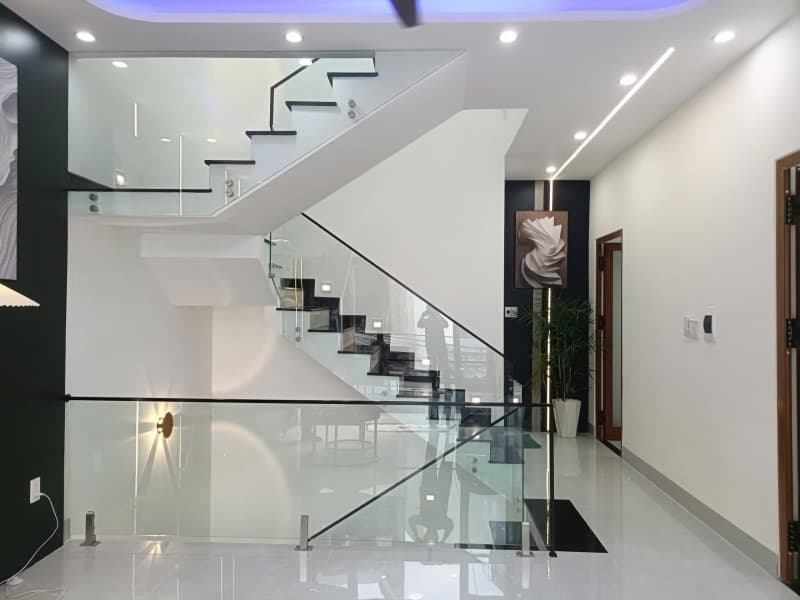 Nhà 3 tầng 80m² mặt tiền 8m Tôn Đức Thắng, Liên Chiểu — gần trường học, mặt tiền đường lớn, ô tô đỗ cửa