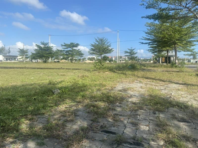 Đất 110m² mặt tiền 5m Đất Quảng Green City, Điện Bàn — gần biển, gần trường học, tiềm năng kinh doanh, mặt tiền đường lớn