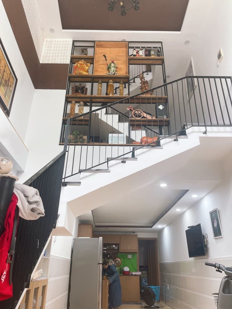 Nhà 3 tầng 86.1m² mặt tiền 6.35m Trường Chinh, Thanh Khê — gần chợ, gần trường học, mặt tiền đường lớn, ô tô đỗ cửa