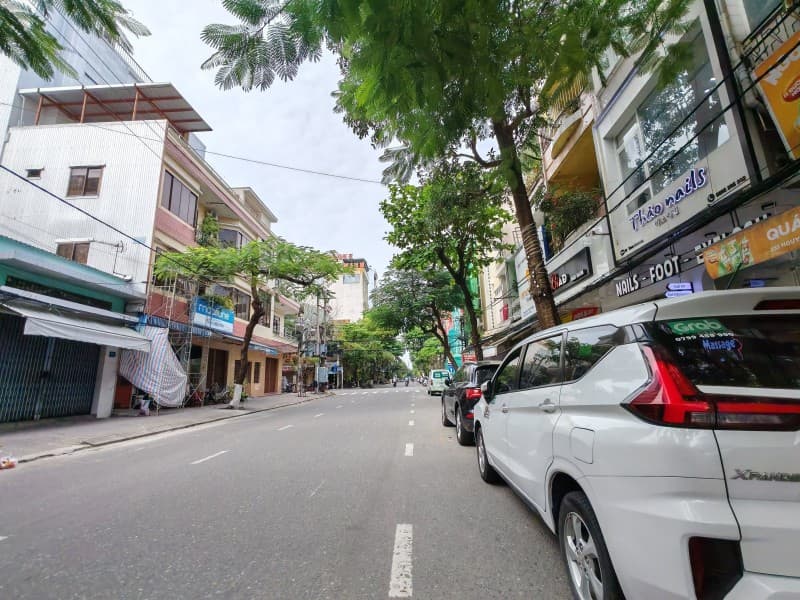 Nhà 5 tầng 28.2m² mặt tiền 3.5m Nguyễn Chí Thanh, Hải Châu — tiềm năng kinh doanh, mặt tiền đường lớn, ô tô đỗ cửa, có dòng tiền