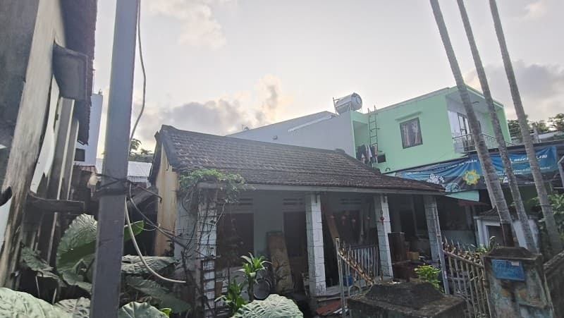 Nhà cấp 4 137.5m² mặt tiền 10.5m Kiệt Điện Biên Phủ, Thanh Khê — gần chợ, gần trường học, mặt tiền đường lớn, ô tô đỗ cửa