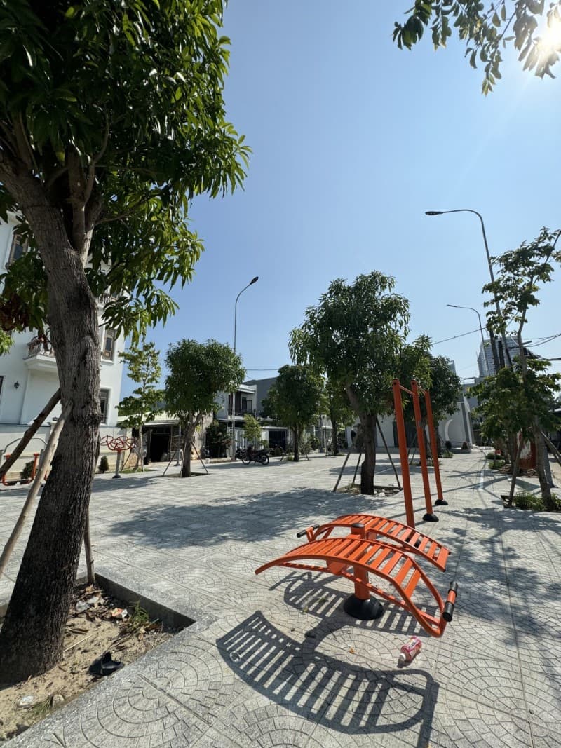 Căn hộ 103.3m² (1x103.3) mặt tiền Chính Hữu Sơn Trà — ô tô tận nơi, view đẹp