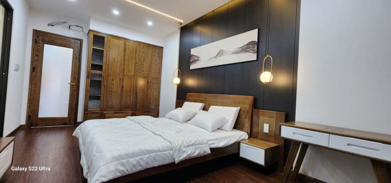 Nhà 6 tầng 200m² mặt tiền 10m Hoàng Thị Loan, Thanh Khê — gần biển, tiềm năng kinh doanh, mặt tiền đường lớn, có dòng tiền