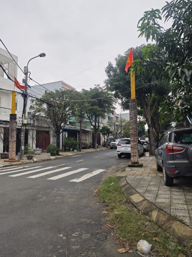 Nhà 3 tầng 94m² mặt tiền 6m Hà Thị Thân, Sơn Trà — tiềm năng kinh doanh, ô tô đỗ cửa, tiềm năng tăng giá