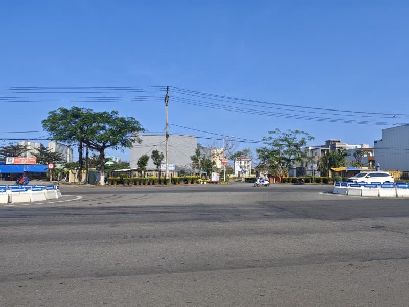 Nhà 2 tầng 168m² mặt tiền 9m Đỗ Xuân Cát, Hải Châu — tiềm năng kinh doanh, mặt tiền đường lớn, ô tô đỗ cửa, tiềm năng tăng giá