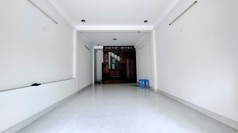 Nhà 4 tầng 75m² mặt tiền 9.6m Vũ Lăng, Cẩm Lệ — gần trường học, tiềm năng kinh doanh, mặt tiền đường lớn, đường 10.5m