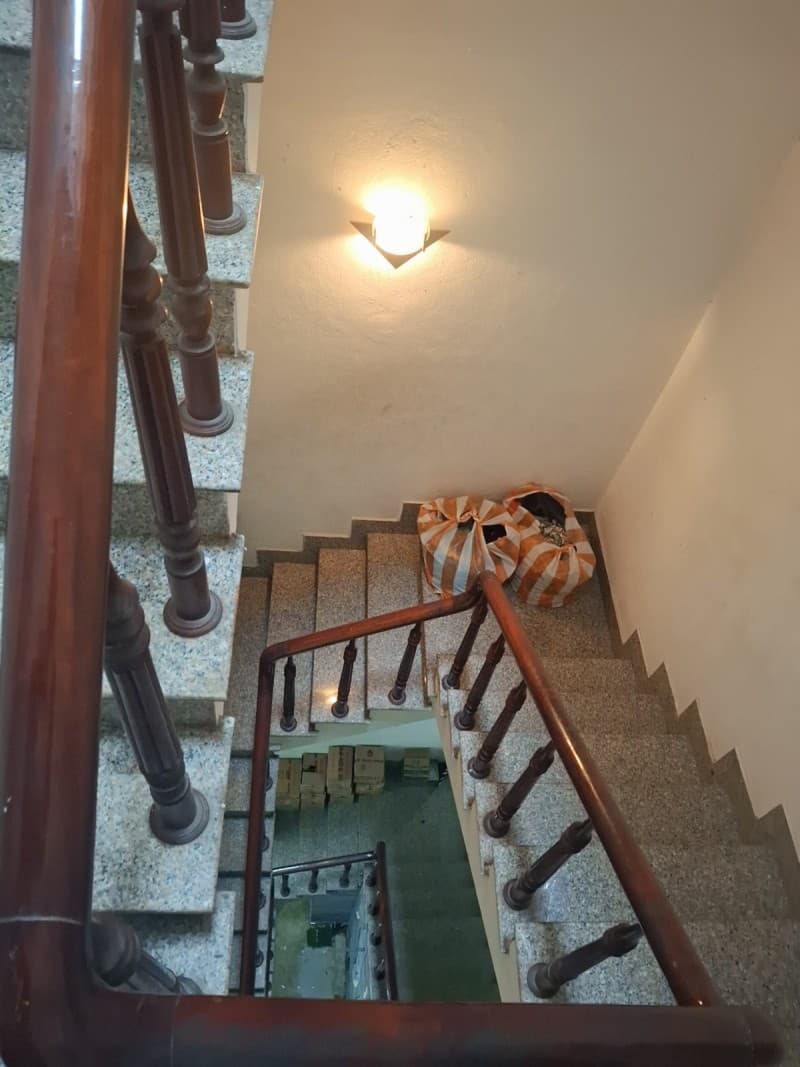 Nhà 3 tầng 92m² mặt tiền 4m Ngô Quyền, Sơn Trà — gần biển, gần trường học, tiềm năng kinh doanh, mặt tiền đường lớn