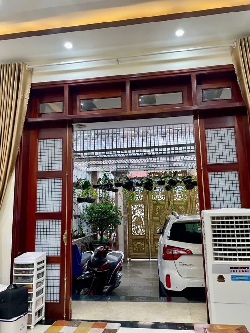 Nhà 5 tầng 144m² mặt tiền 5.02m Điện Biên Phủ, Thanh Khê — gần biển, tiềm năng kinh doanh, mặt tiền đường lớn, ô tô đỗ cửa