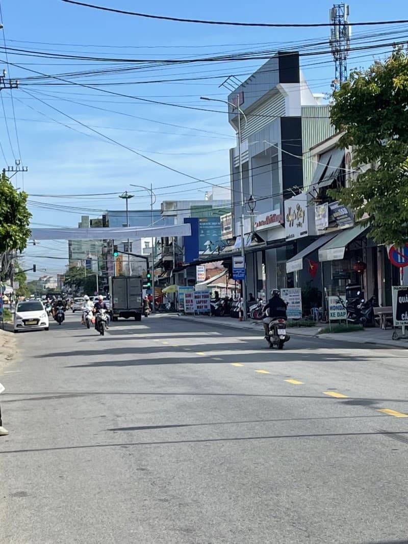 Nhà 265m² (7.2x36.8) mặt tiền Trần Nhân Tông Hội An — kinh doanh tốt