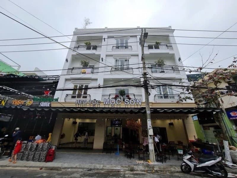 Nhà 4 tầng 140m² mặt tiền 14.6m Châu Thị Vĩnh Tế, Ngũ Hành Sơn — gần biển, tiềm năng kinh doanh, mặt tiền đường lớn, có dòng tiền