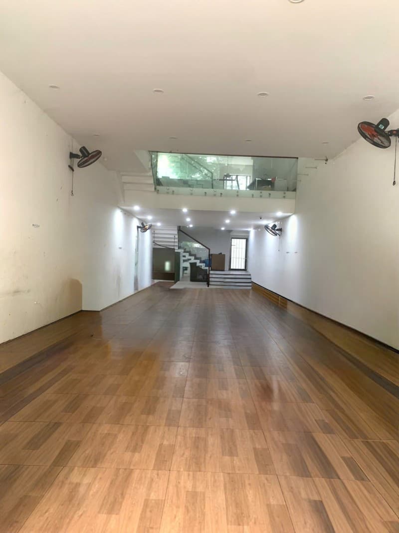 Nhà 3 tầng 111m² mặt tiền 5.4m Dũng Sĩ Thanh Khê, Thanh Khê — gần biển, gần trường học, tiềm năng kinh doanh, mặt tiền đường lớn