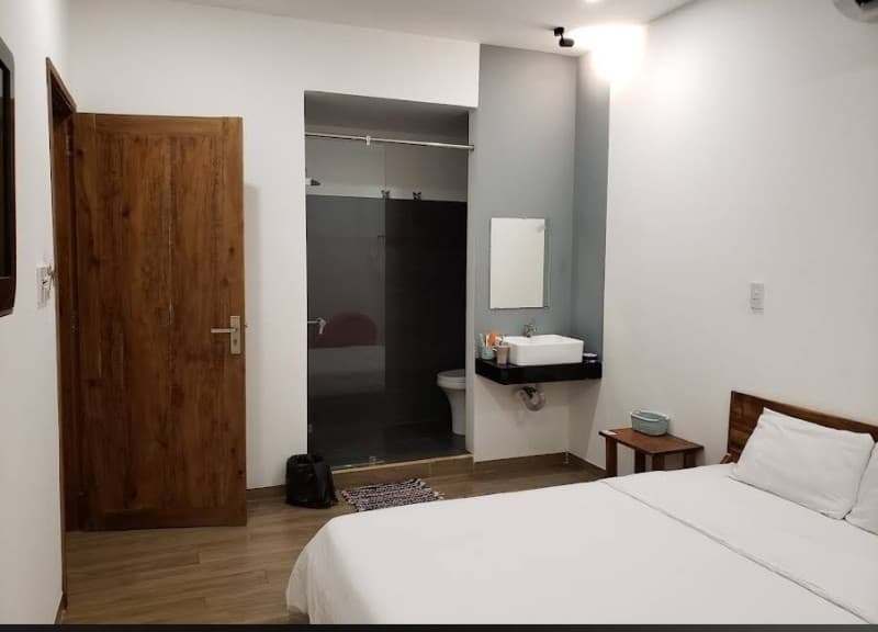 Nhà 3 tầng 125m² mặt tiền 8m Trường Sa, Điện Bàn — gần trường học, tiềm năng kinh doanh, mặt tiền đường lớn, ô tô đỗ cửa