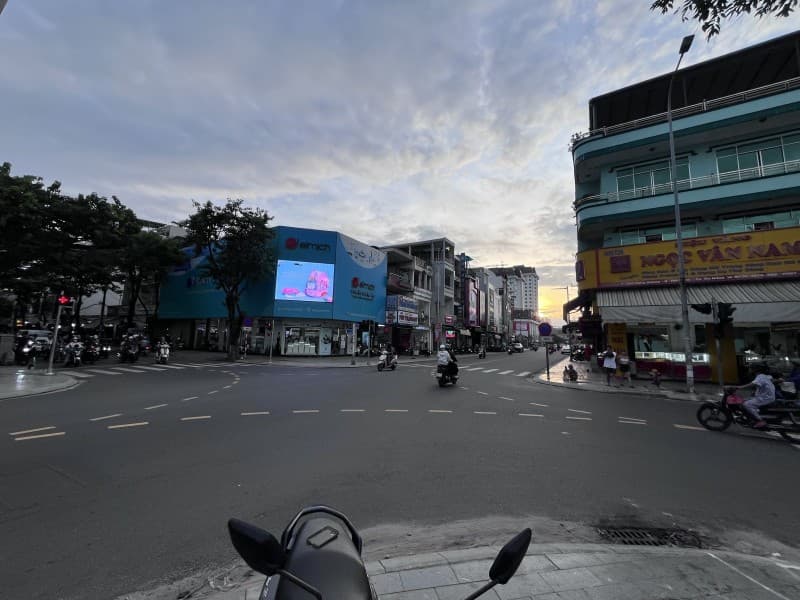 Nhà 2 tầng 173m² mặt tiền 9m Triệu Nữ Vương, Hải Châu — gần chợ, tiềm năng kinh doanh, mặt tiền đường lớn, tiềm năng tăng giá