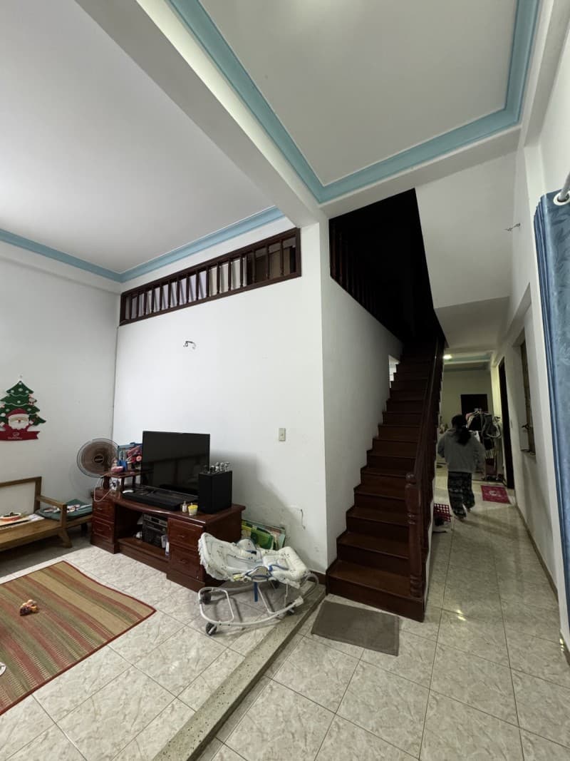 Nhà 2 tầng 319.1m² mặt tiền 9.2m Đào Tấn, Hải Châu — gần chợ, tiềm năng kinh doanh, ô tô đỗ cửa, tiềm năng tăng giá