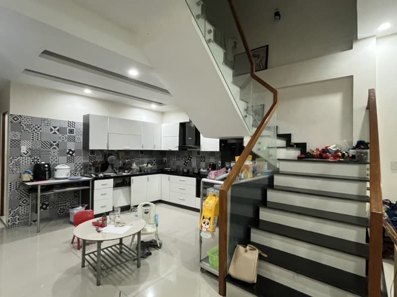 Nhà 3 tầng 100m² mặt tiền 5m Kiều Phụng, Cẩm Lệ — gần chợ, gần trường học, gần bệnh viện, mặt tiền đường lớn