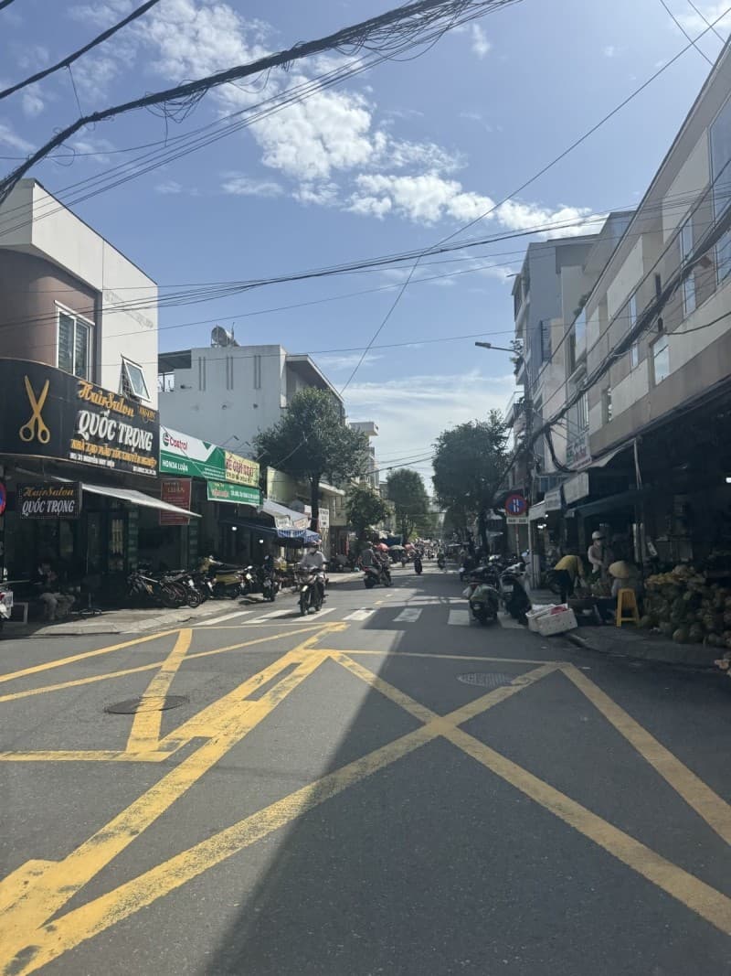 Nhà cấp 4 80m² mặt tiền 3.4m Lê Hữu Trác, Sơn Trà — gần biển, gần chợ, gần trường học, tiềm năng kinh doanh