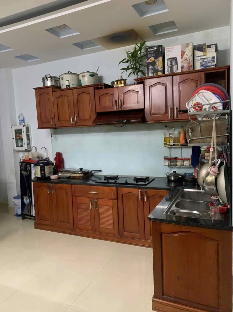 Nhà 3 tầng 192m² mặt tiền 9m Trần Nhật Duật, Sơn Trà — gần biển, tiềm năng kinh doanh, mặt tiền đường lớn, ô tô đỗ cửa