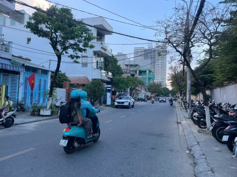 Đất 103m² mặt tiền 6.8m Phạm Cự Lượng, Sơn Trà — gần biển, tiềm năng kinh doanh, mặt tiền đường lớn, ô tô đỗ cửa