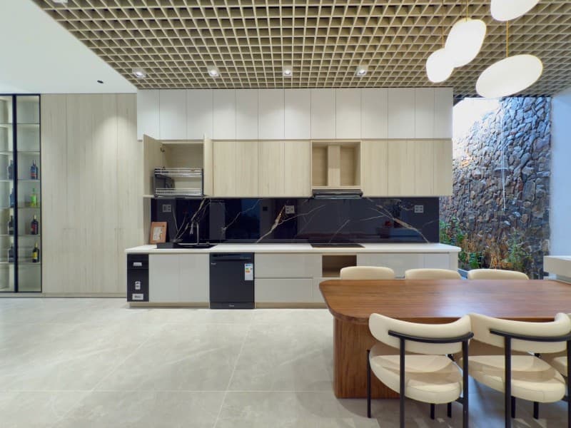 Nhà 3 tầng 126m² mặt tiền 4.52m Tô Hiệu, Liên Chiểu — gần biển, tiềm năng kinh doanh, ô tô đỗ cửa, có dòng tiền