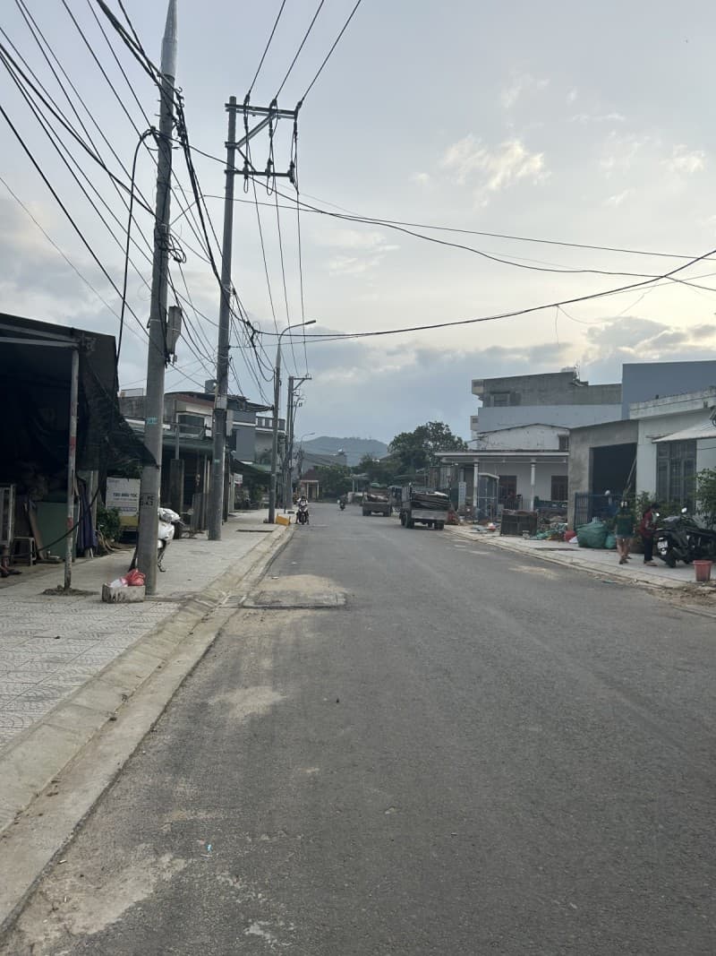 Đất 100m² mặt tiền 4.9m Nam Cao, Liên Chiểu — tiềm năng kinh doanh, mặt tiền đường lớn, ô tô đỗ cửa, tiềm năng tăng giá