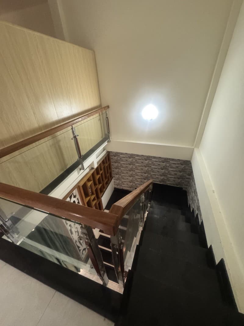 Nhà 2 tầng 106m² mặt tiền 4.6m Nguyễn Hoàng, Hội An — tiềm năng kinh doanh, mặt tiền đường lớn, ô tô đỗ cửa, tiềm năng tăng giá